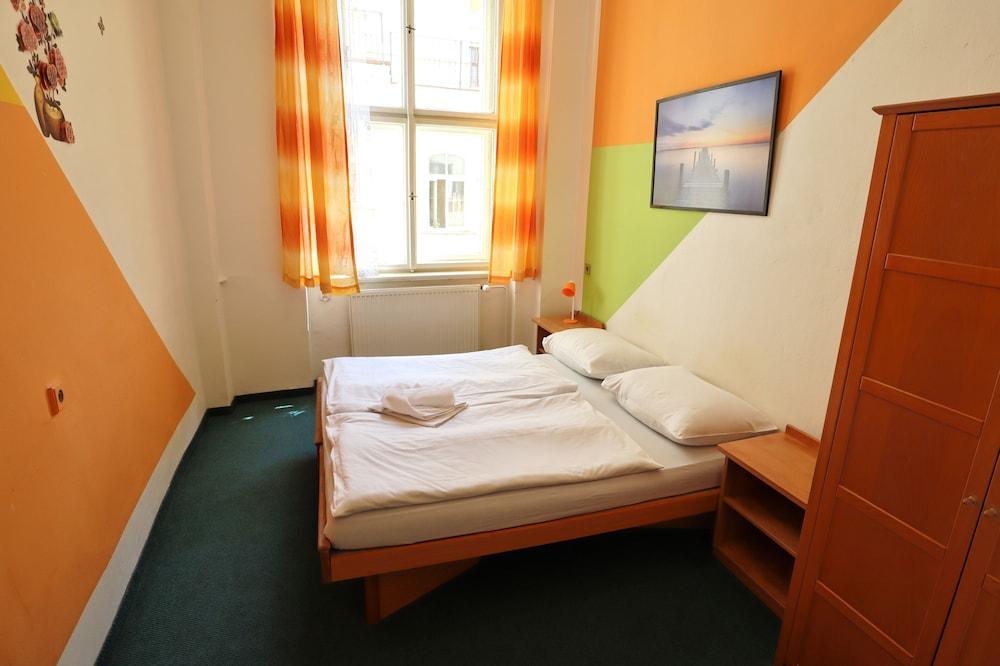 A Plus Hostel - Centrum Prag Exterior foto